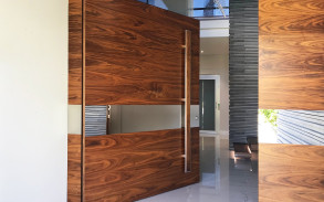 157.1-Pivoting-front-door