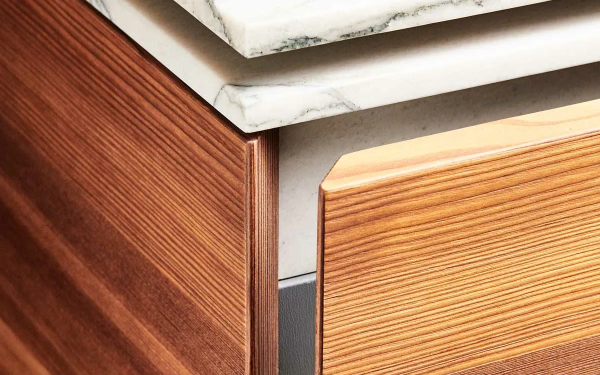 E30-smoked-larch-3-a1bede68